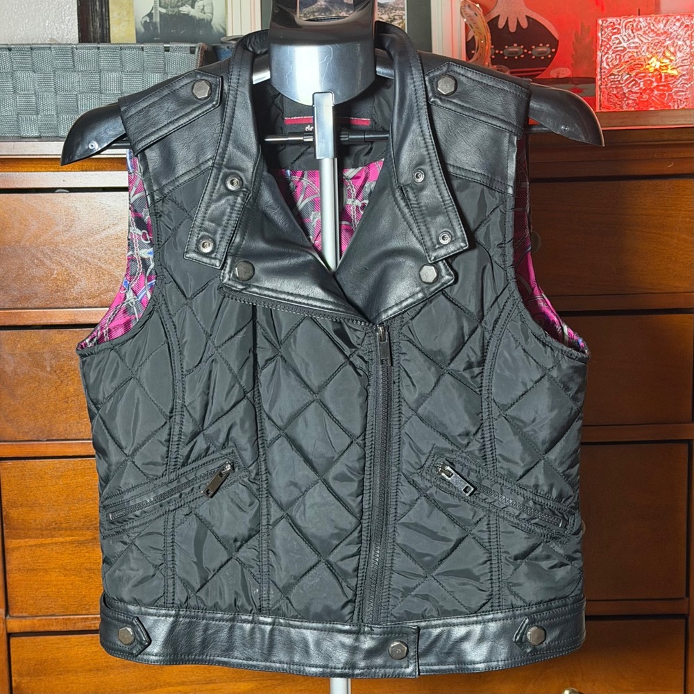 Dollhouse Womens Black Quilted Faux Leather Biker Vest Pink Chain Lining L